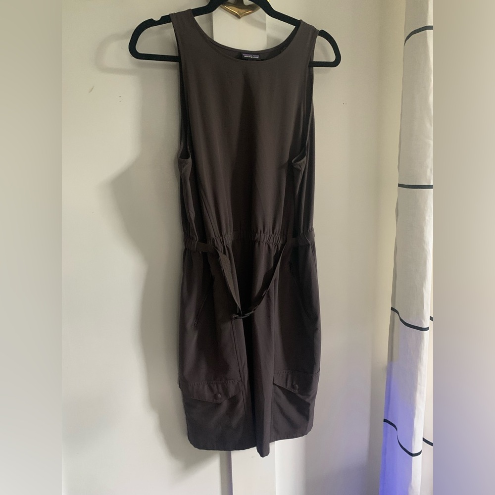 Patagonia Women’s Brown Utility Dress with Pockets Size M